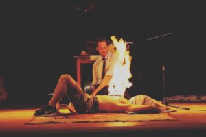 Fuoco al volontario